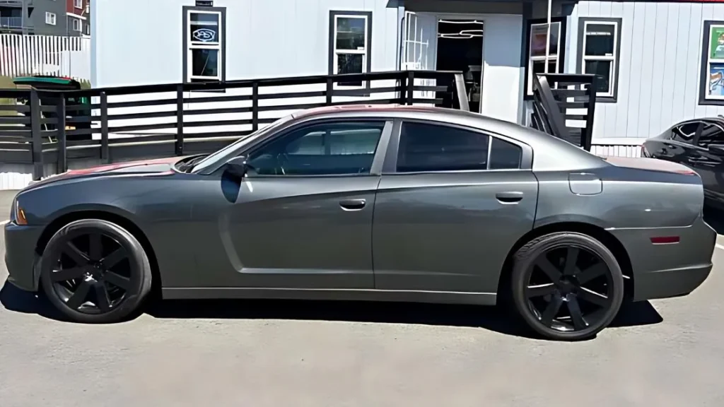 2012 dodge charger se